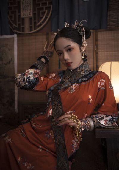 最弱无败的神装机龙_720视频大全